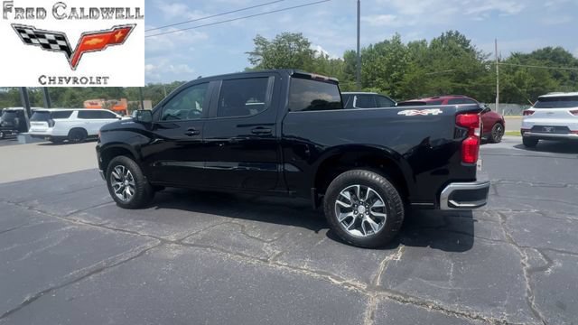 Used 2023 Chevrolet Silverado 1500 LT AWD/4WD image 6