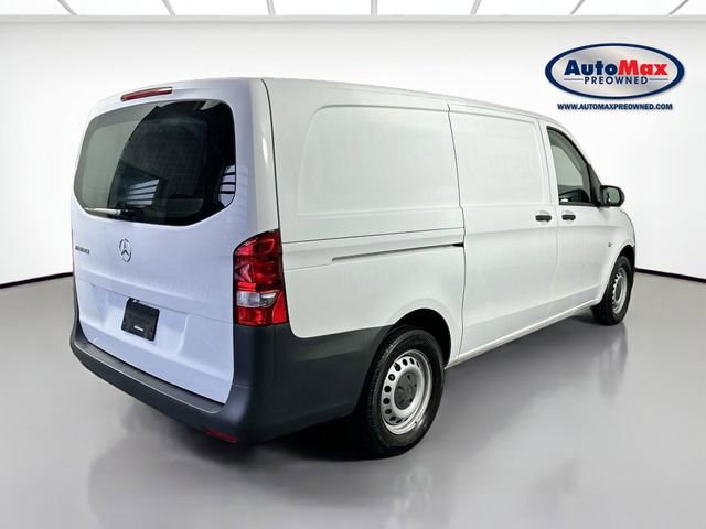 Used 2022 Mercedes-Benz Metris image 2