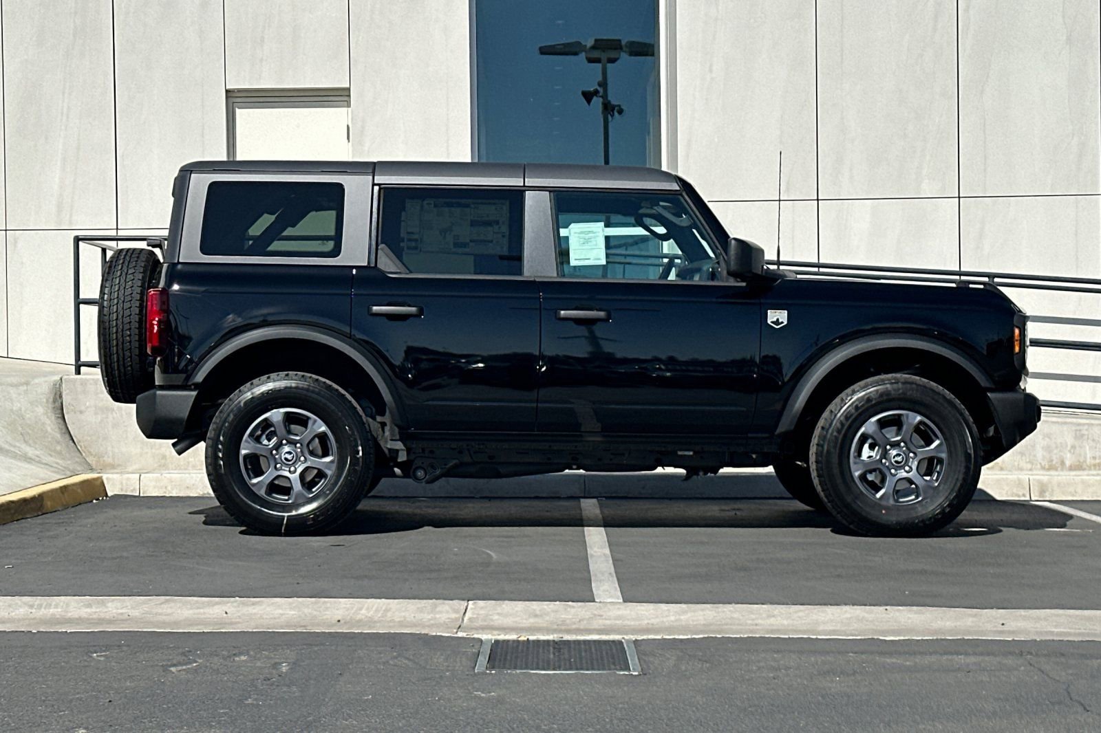 New 2026 Ford Bronco Big Bend image 2