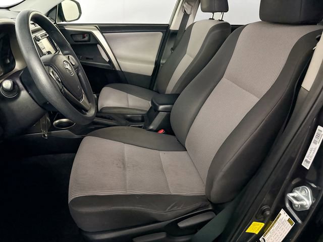 Used 2015 Toyota RAV4 LE image 19