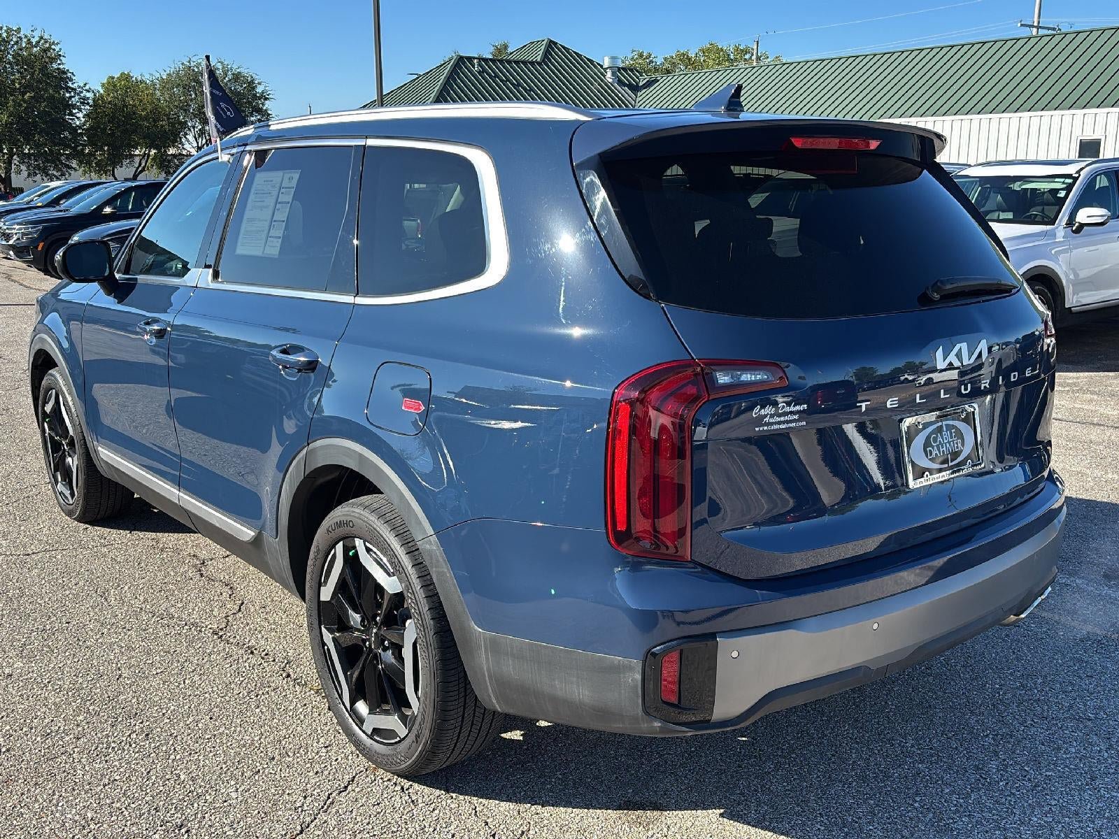 Certified 2025 Kia Telluride S FWD image 4