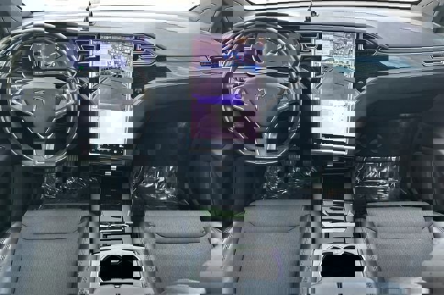 Used 2018 Tesla Model X 75D image 15