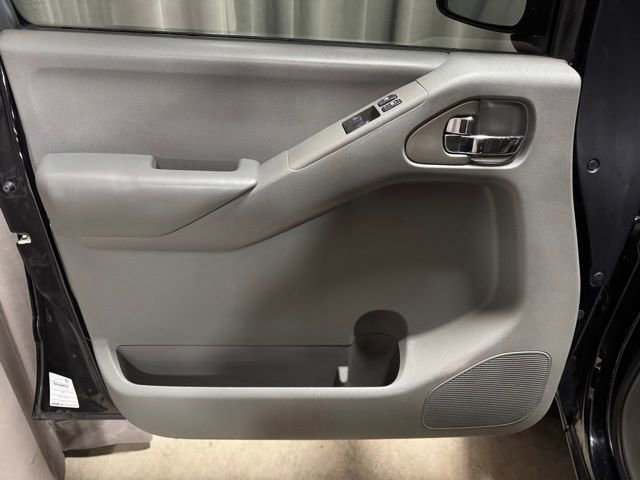 Used 2006 Nissan Frontier XE w/ (G01) XE Preferred Pkg image 13