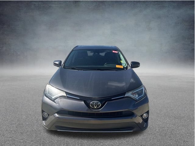 Used 2018 Toyota RAV4 XLE FWD image 2