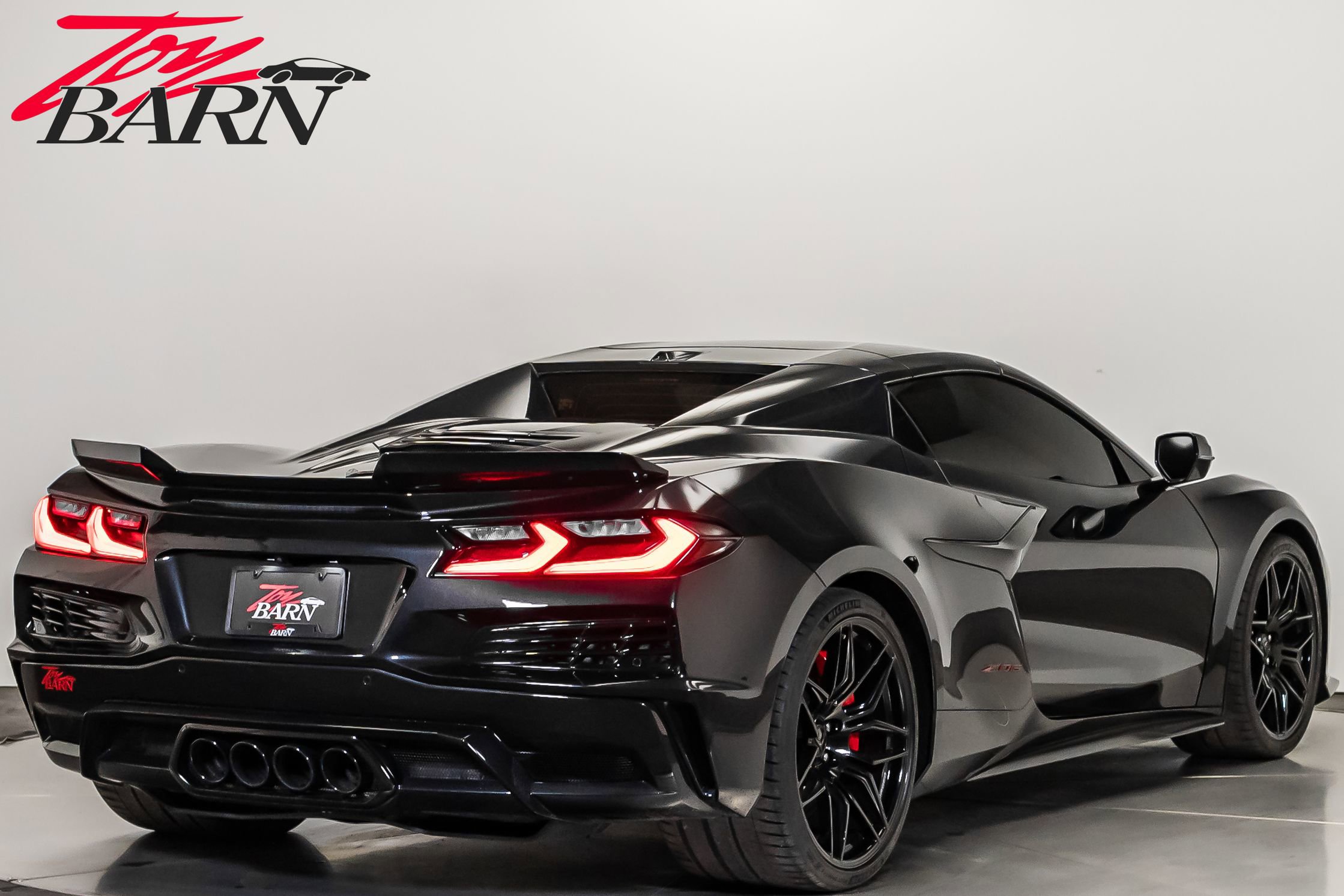 Used 2024 Chevrolet Corvette Z06 w/ Stealth Interior Trim Package image 5