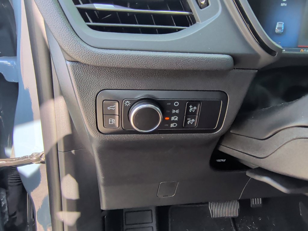 Used 2025 Ford Escape ST-Line w/ Equipment Group 301A FWD image 15