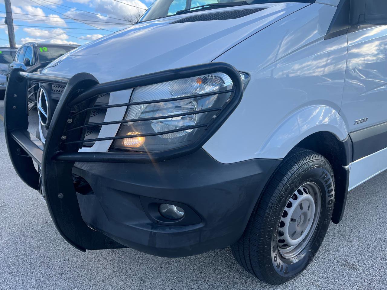 Used 2015 Mercedes-Benz Sprinter 2500 image 10