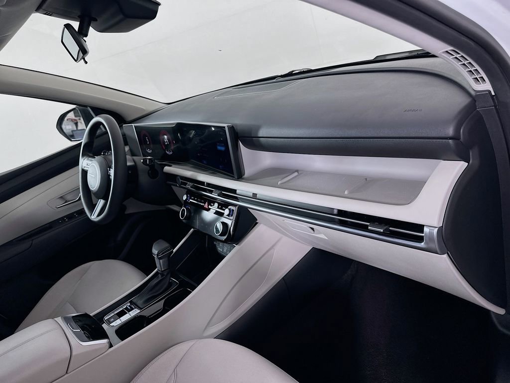 Certified 2025 Hyundai Tucson SEL image 28