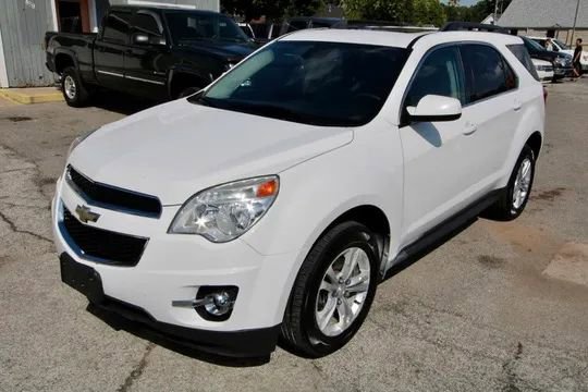 Used 2015 Chevrolet Equinox LT image 2