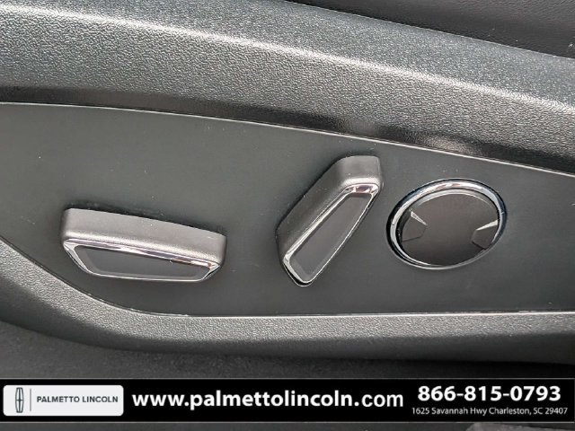 Used 2022 Lincoln Nautilus Reserve w/ Equipment Group 201A FWD image 18