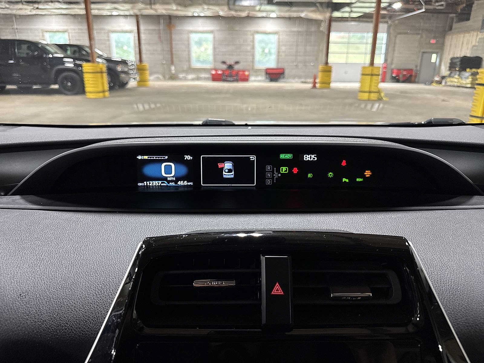 Used 2022 Toyota Prius LE AWD/4WD image 30