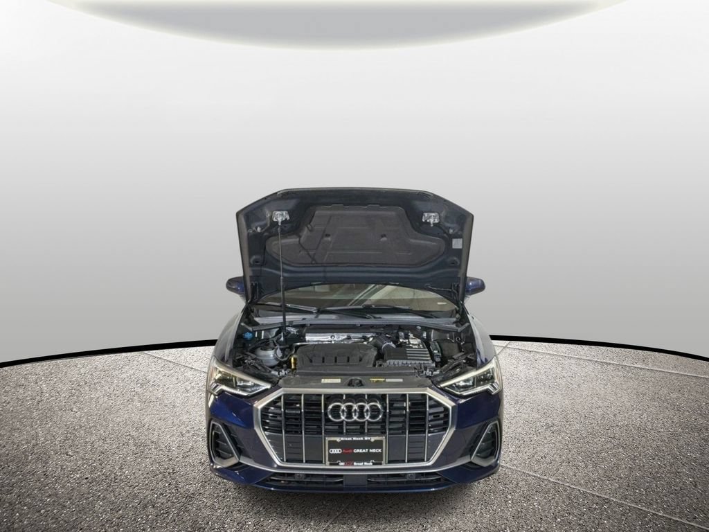 Used 2025 Audi Q3 2.0T Premium AWD/4WD image 14
