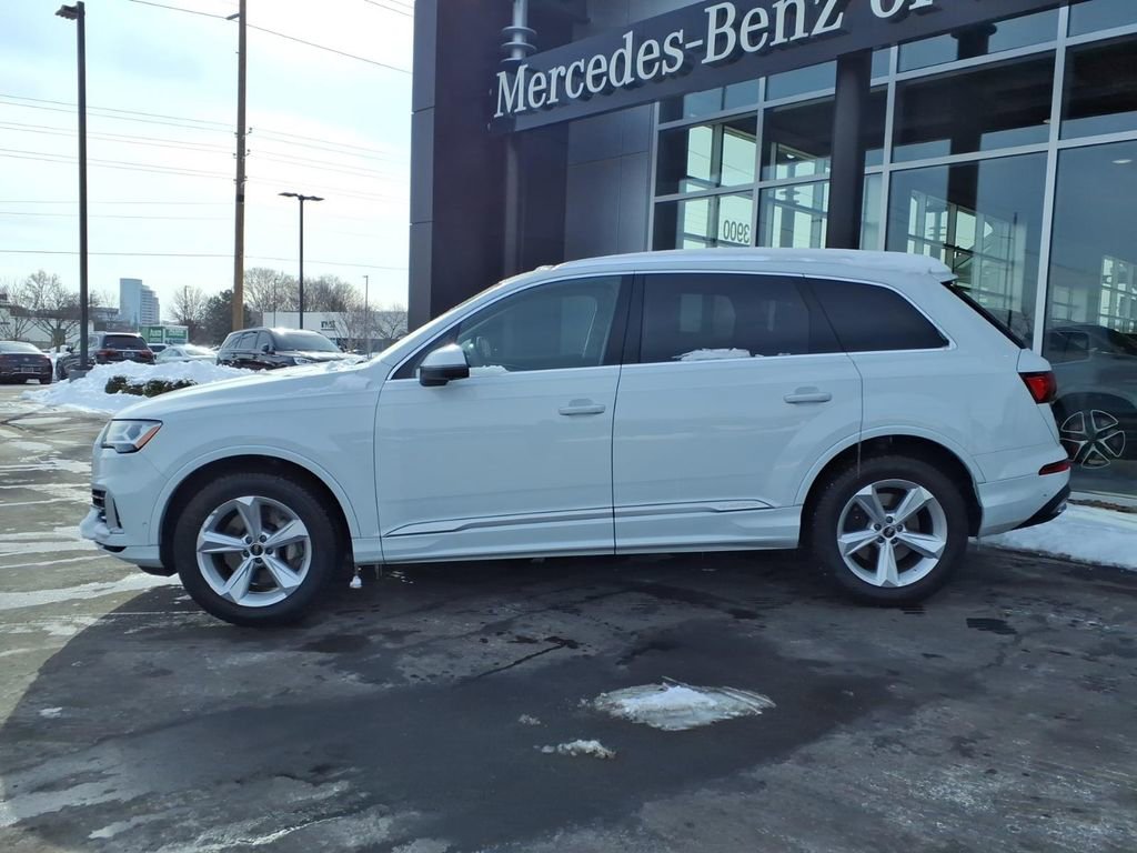 Used 2023 Audi Q7 2.0T Premium image 3