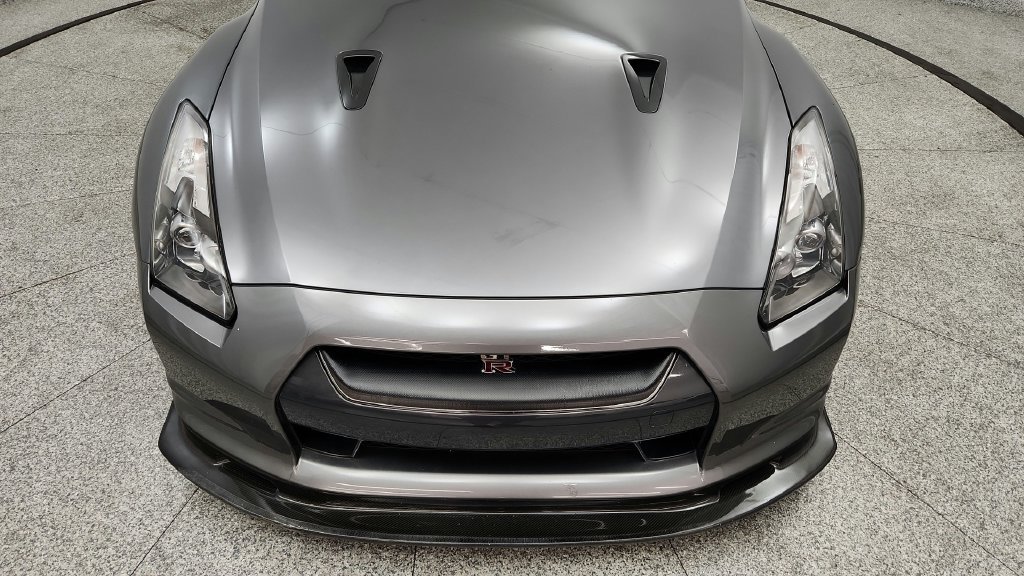 Used 2011 Nissan GT-R Premium AWD/4WD image 16