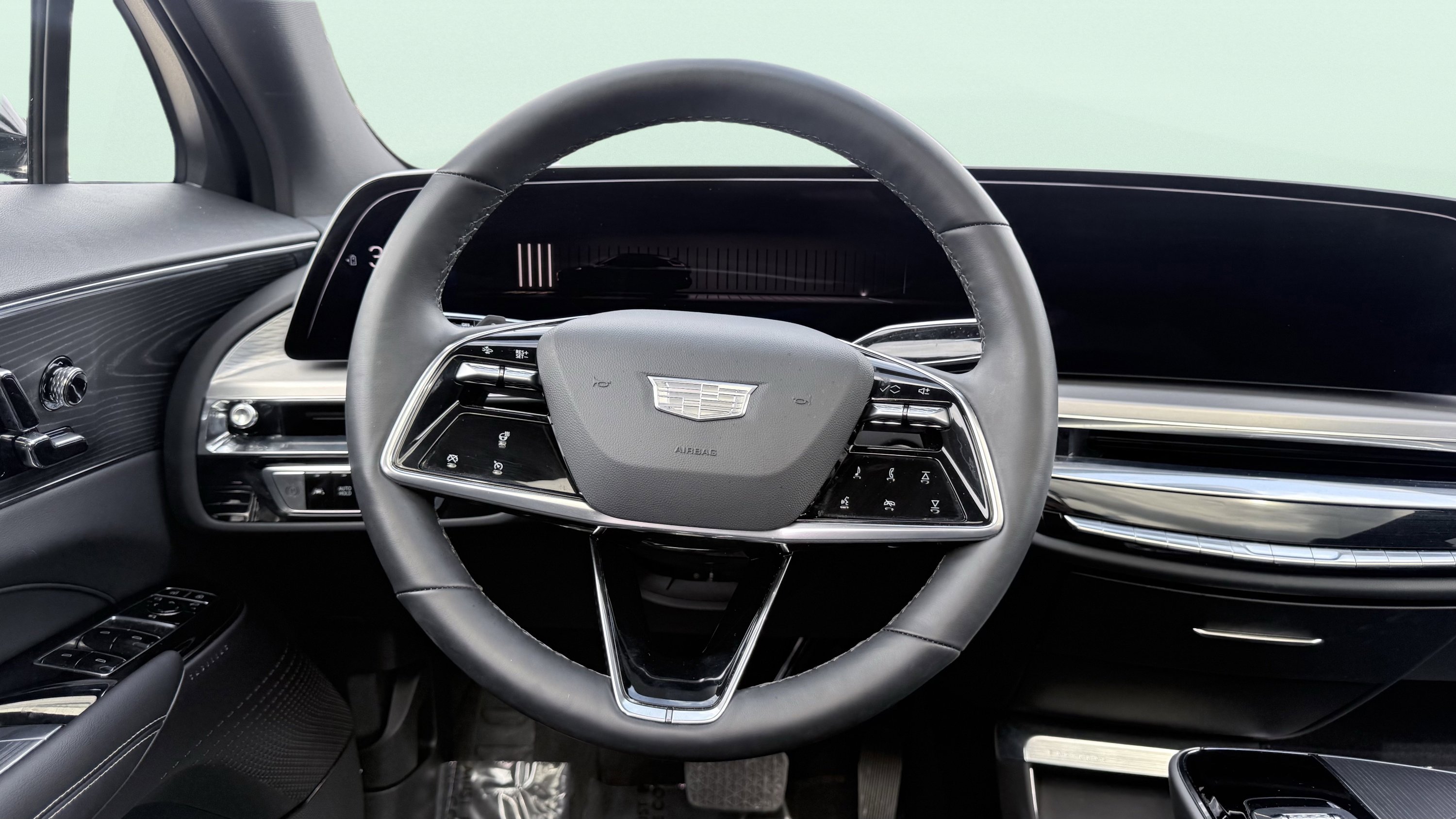 Used 2025 Cadillac Lyriq Luxury AWD/4WD image 53