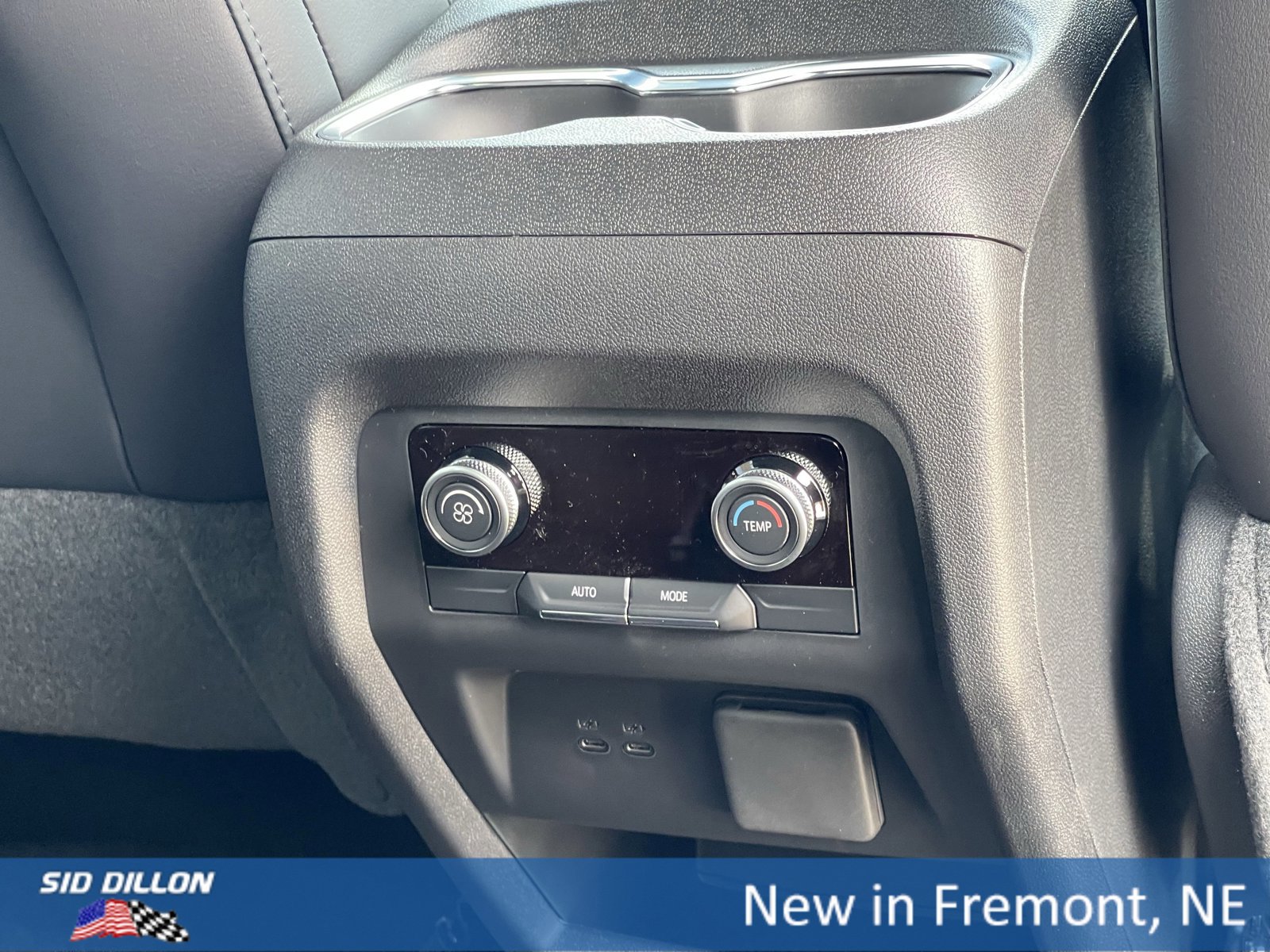 New 2026 Buick Enclave Sport Touring w/ Power Package image 11