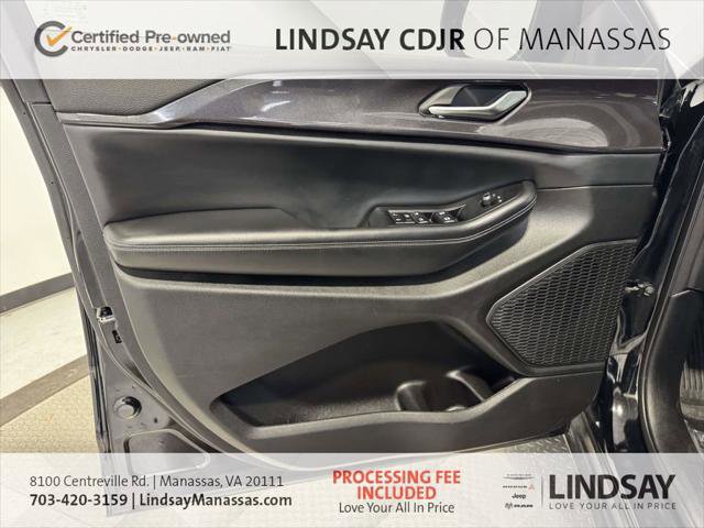 Certified 2023 Jeep Grand Cherokee Altitude AWD/4WD image 19