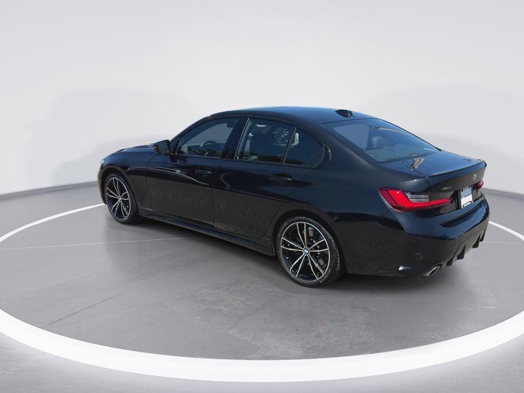 Used 2024 BMW 330i xDrive Sedan w/ M Sport Package AWD/4WD image 6
