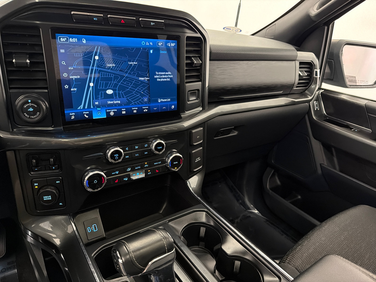 Used 2022 Ford F150 XLT w/ Equipment Group 302A High AWD/4WD image 25