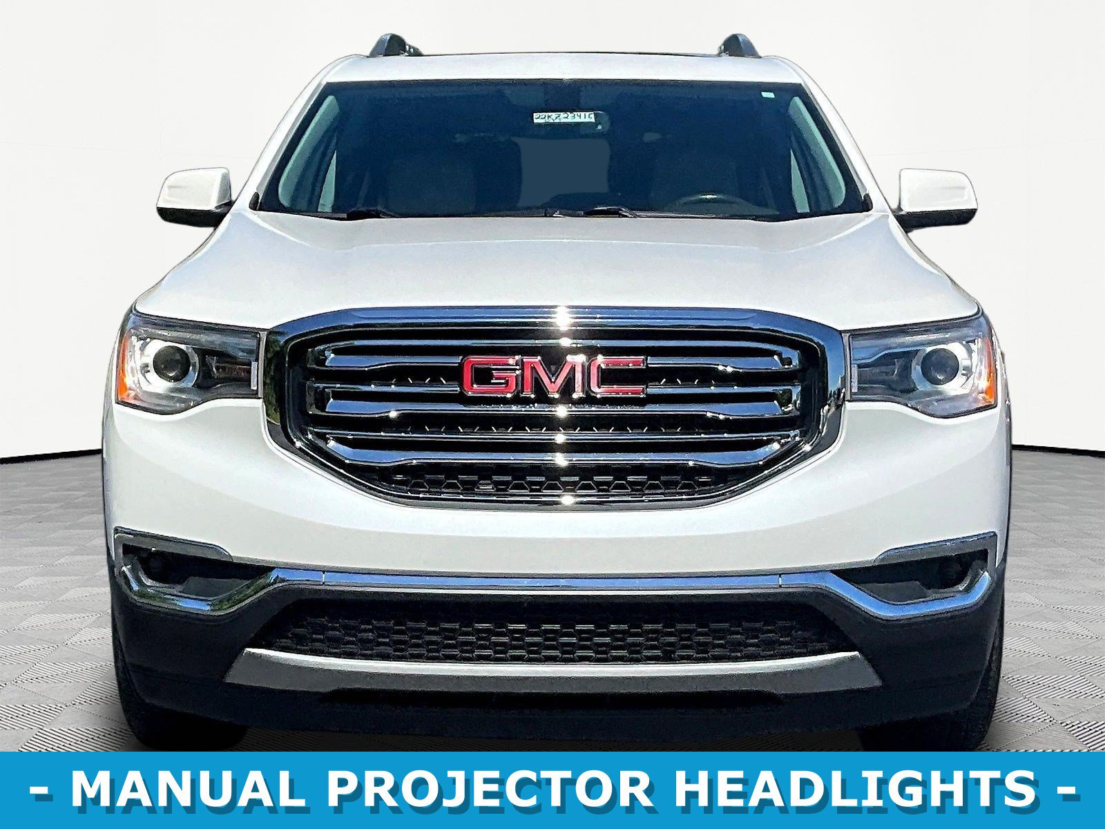Used 2019 GMC Acadia SLT FWD image 2