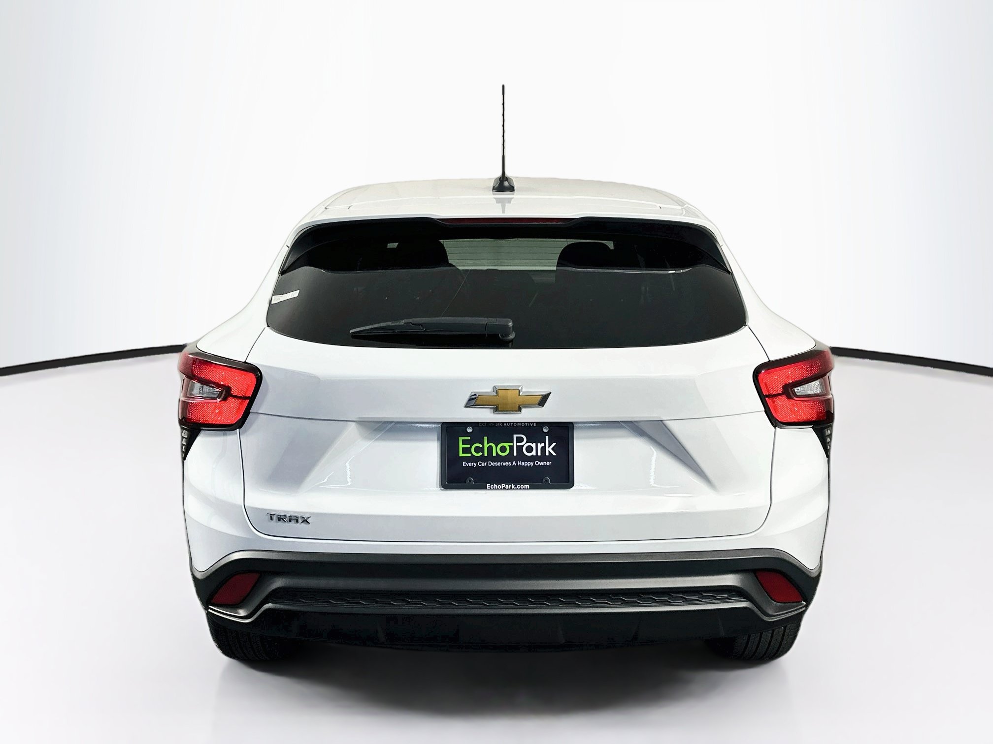 Used 2024 Chevrolet Trax LS FWD image 7