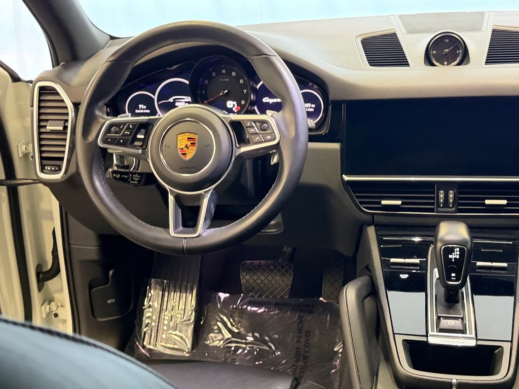 Used 2022 Porsche Cayenne Platinum Edition AWD/4WD image 20