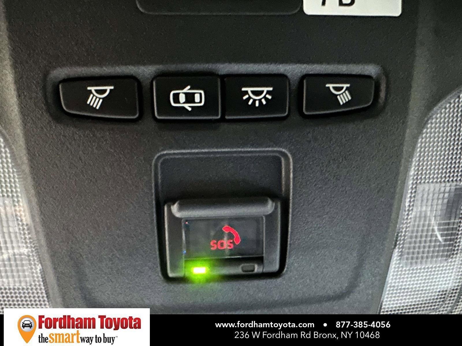 Used 2022 Toyota Corolla SE FWD image 35