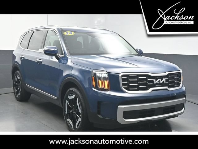 Used 2024 Kia Telluride S FWD image 1