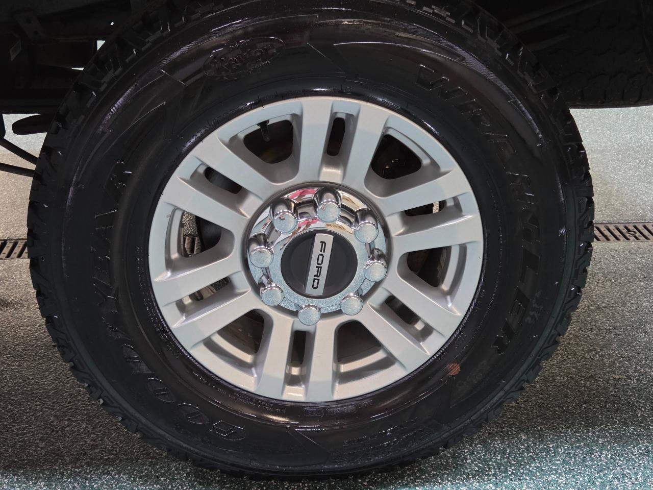 Used 2018 Ford F250 XLT w/ XLT Value Package AWD/4WD image 15
