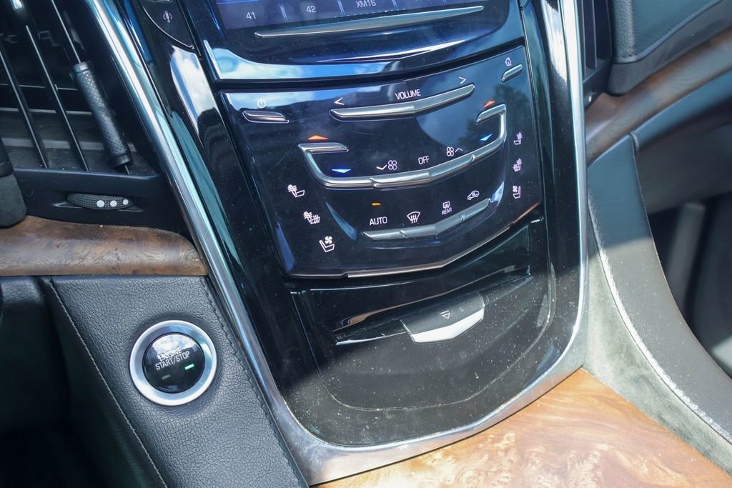 Used 2016 Cadillac Escalade Premium AWD/4WD image 16