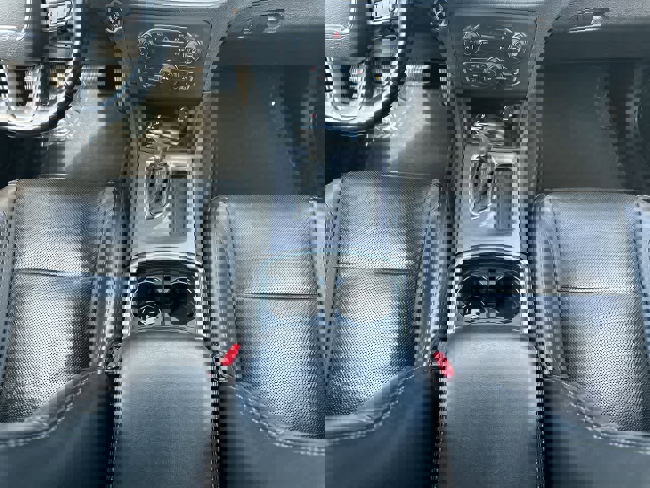 Used 2020 Dodge Charger SXT w/ Leather Interior Group image 31