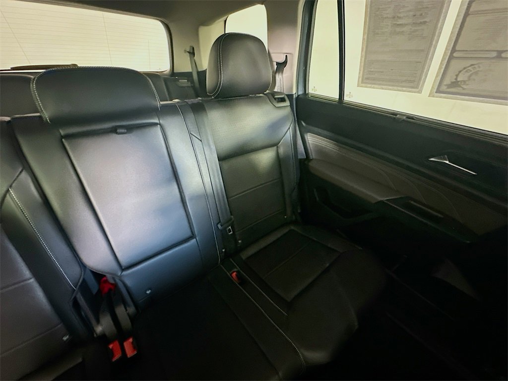 Used 2021 Volkswagen Atlas SE image 14