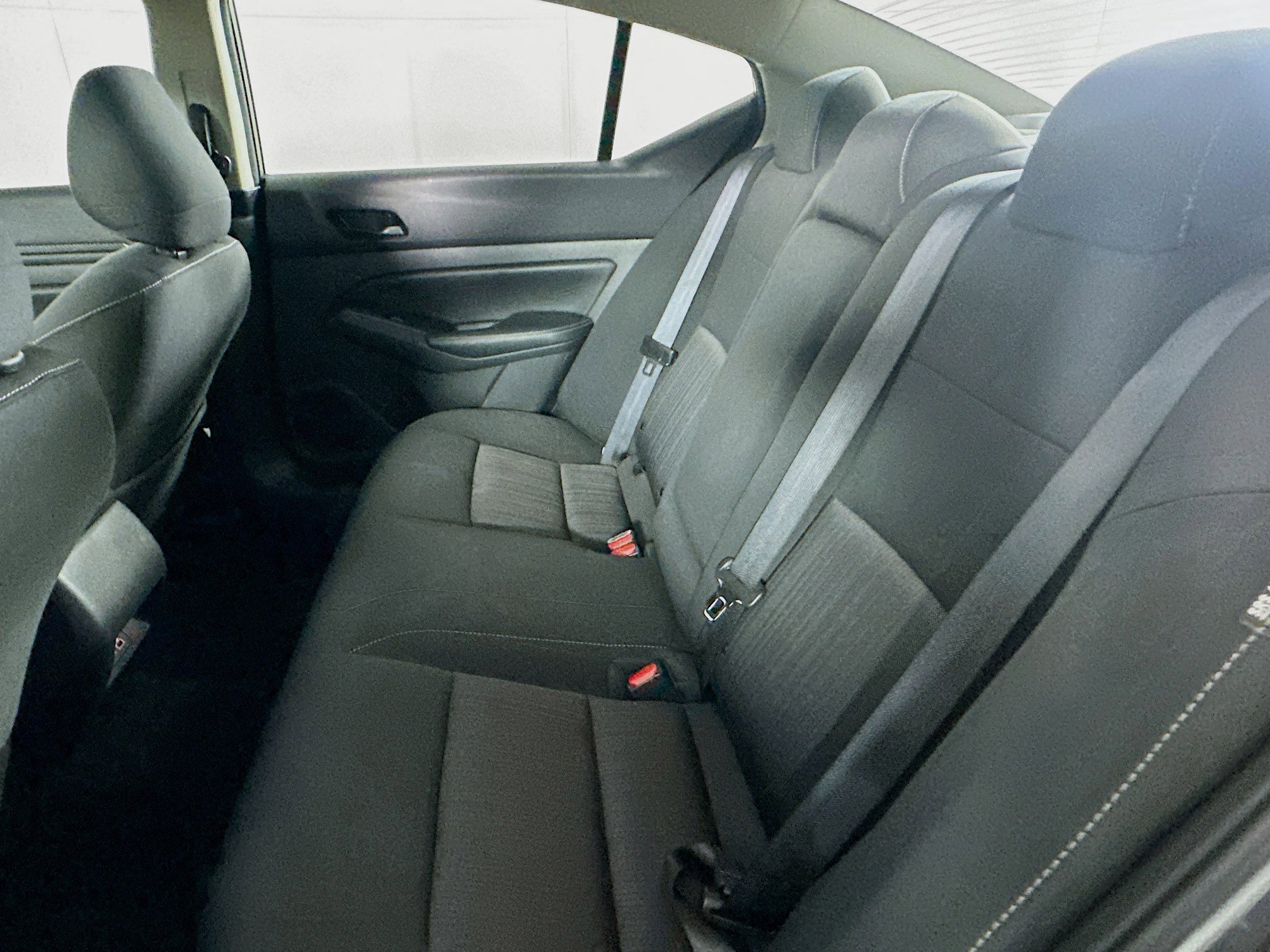 Used 2025 Nissan Altima 2.5 SV image 26