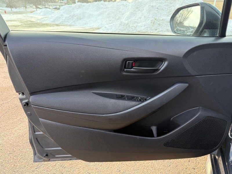 Used 2024 Toyota Corolla LE image 19
