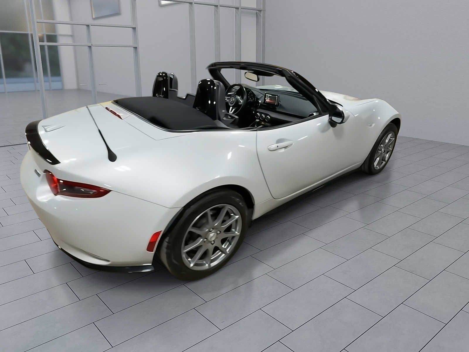 Used 2017 MAZDA MX-5 Miata Grand Touring w/ Appearance Package image 8