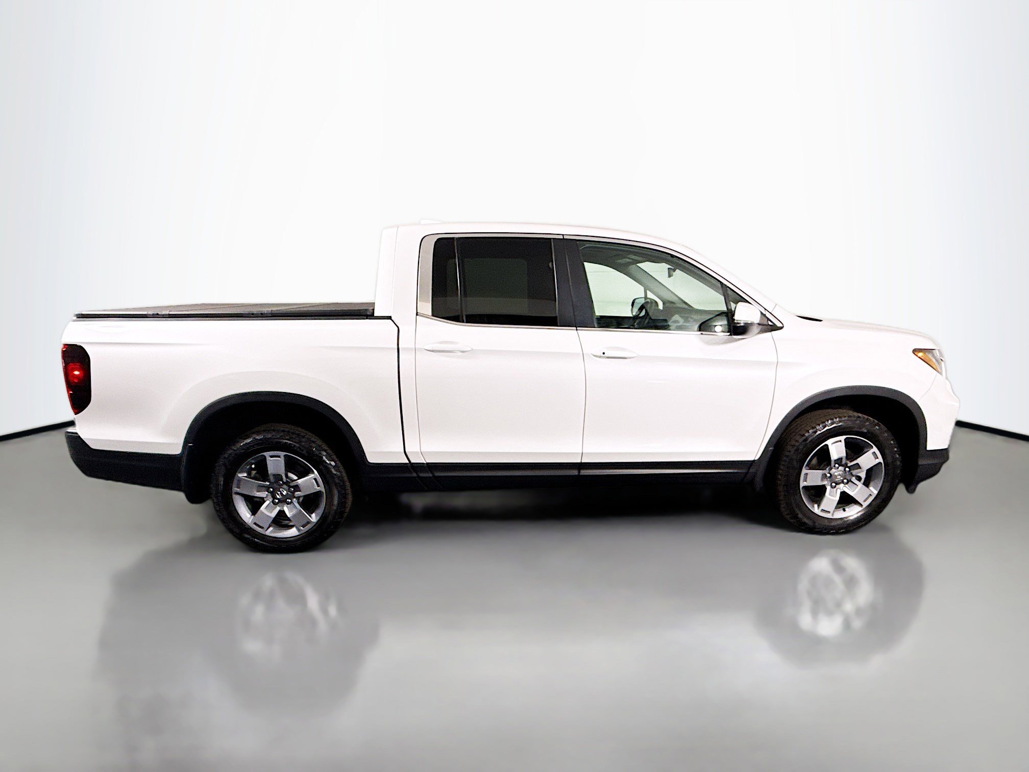 Used 2025 Honda Ridgeline RTL image 11