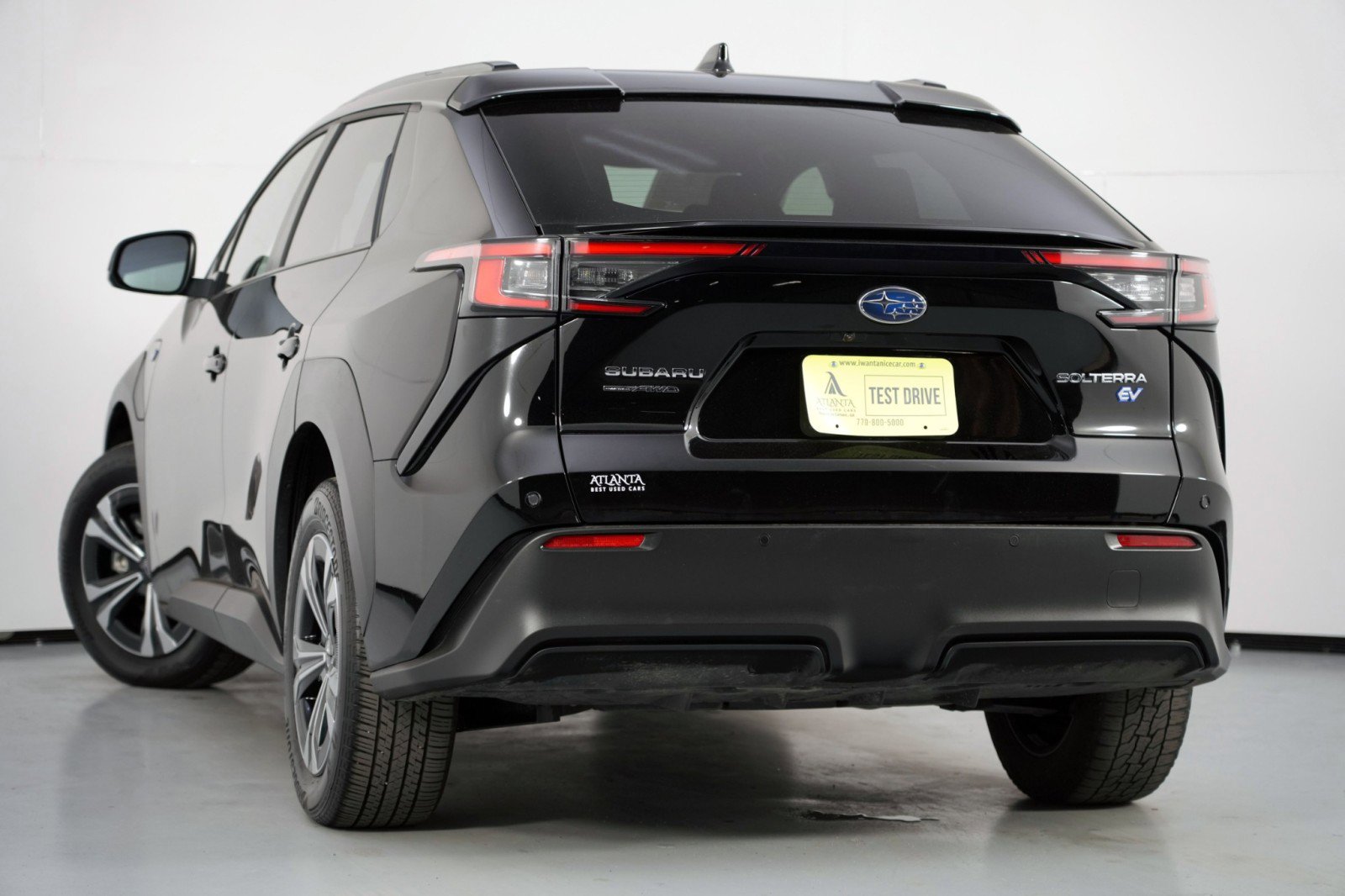 Used 2024 Subaru Solterra Premium image 5
