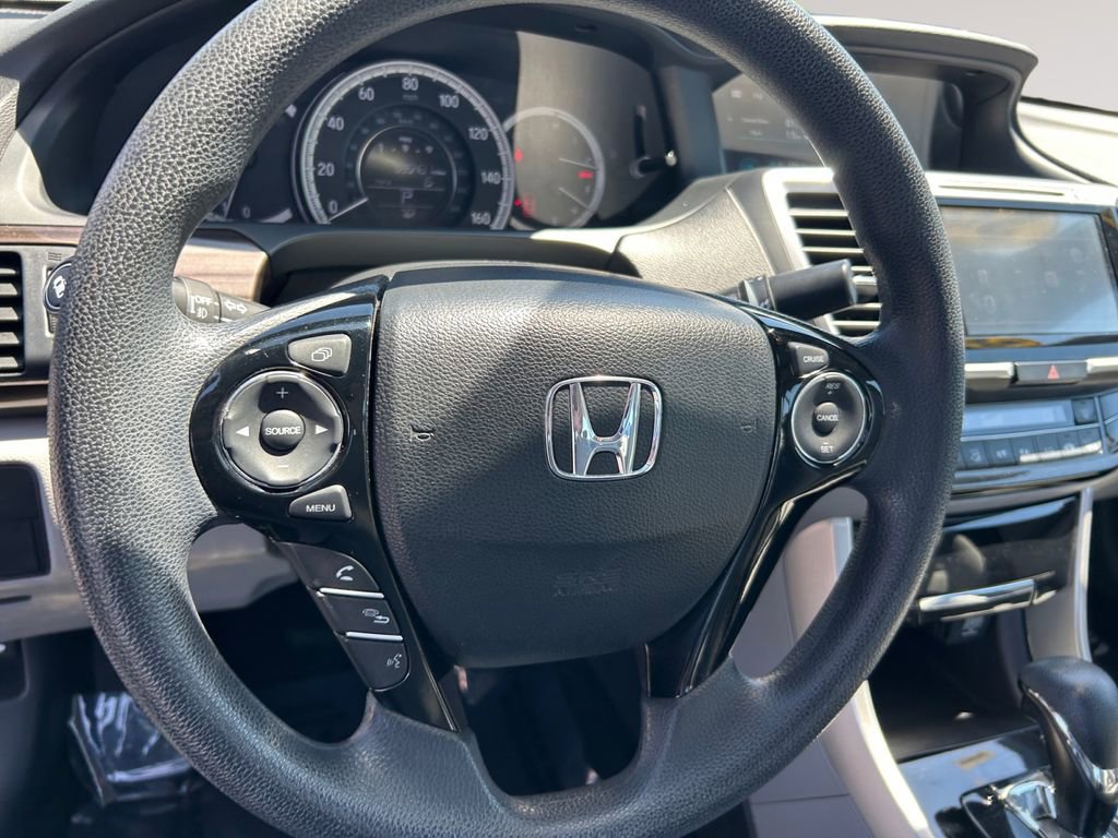 Used 2017 Honda Accord EX image 12