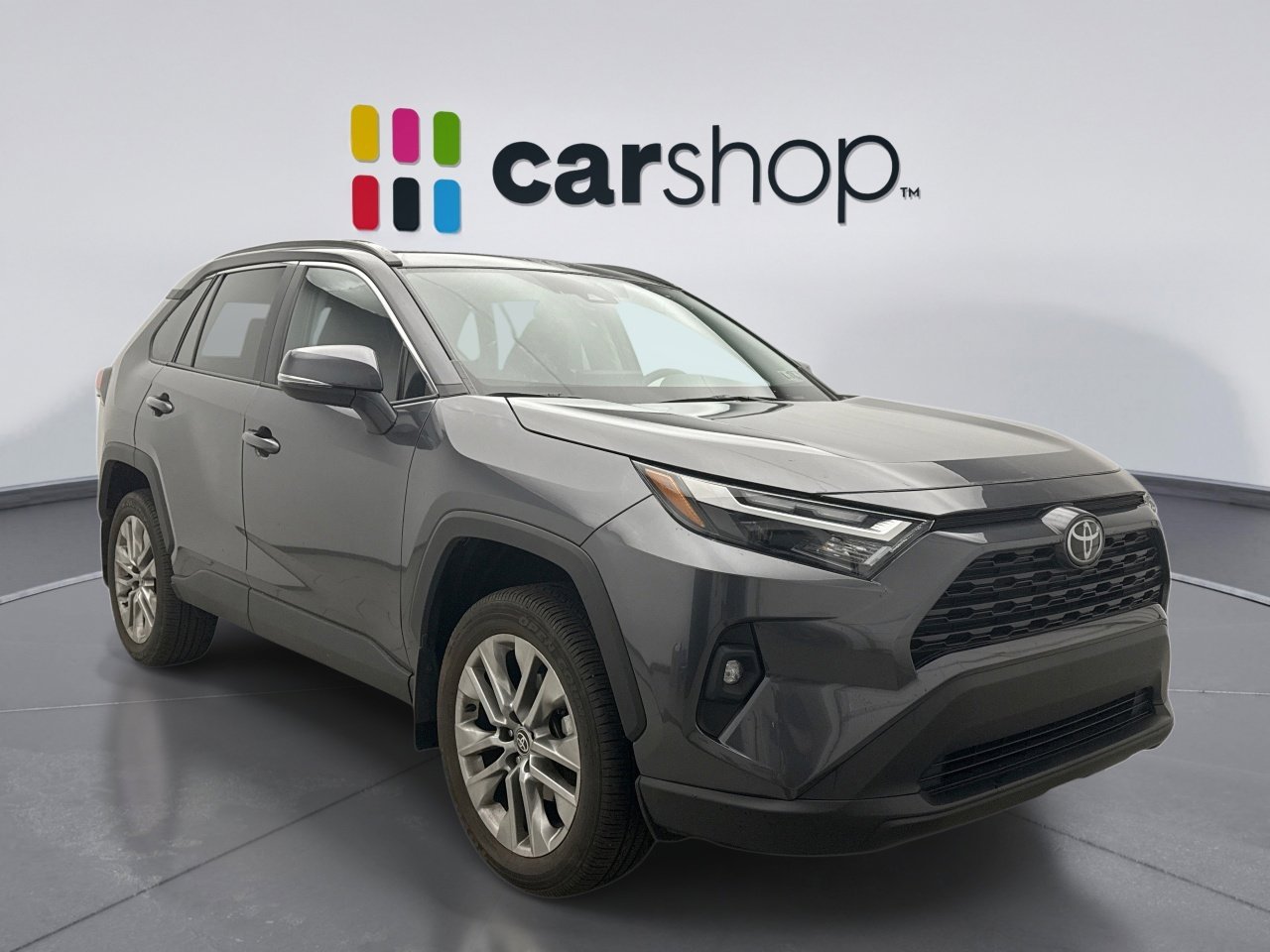Used 2023 Toyota RAV4 XLE Premium image 4