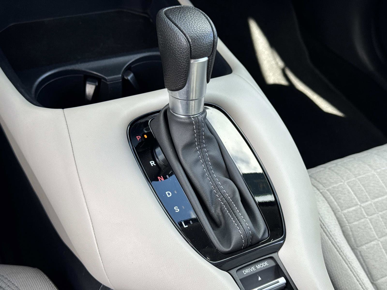 Certified 2023 Honda HR-V LX image 16