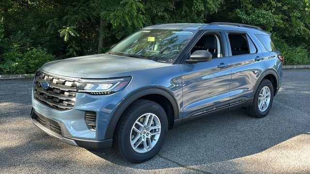 New 2026 Ford Explorer Active AWD/4WD image 2