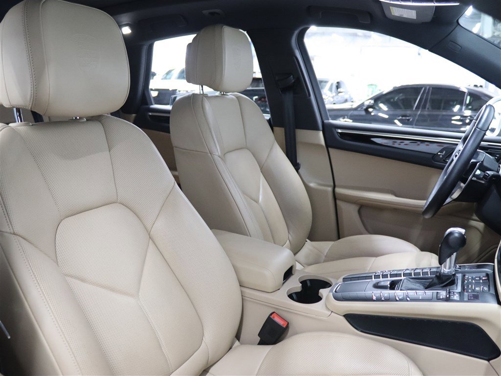 Used 2020 Porsche Macan S AWD/4WD image 15
