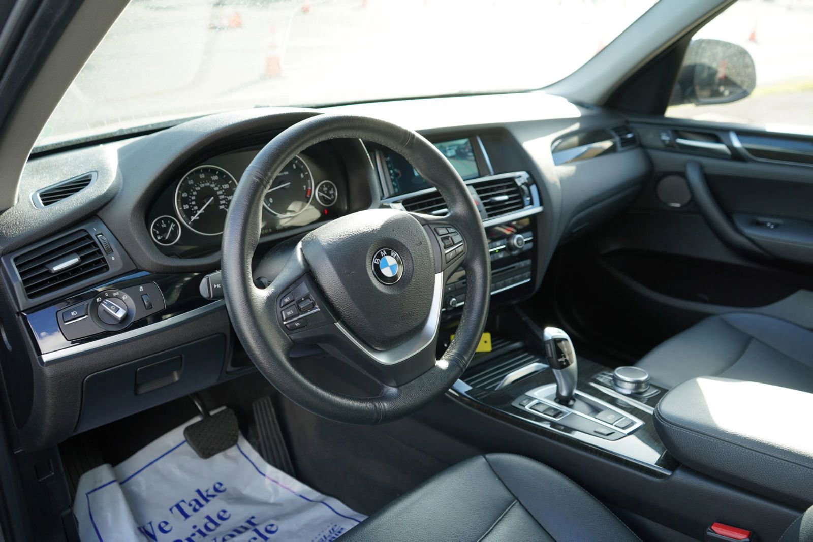 Used 2017 BMW X3 sDrive28i RWD image 8