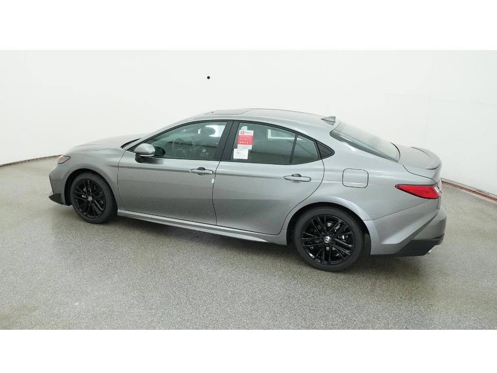 New 2026 Toyota Camry SE image 5