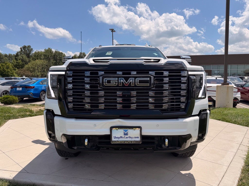 Used 2025 GMC Sierra 3500 Denali Ultimate w/ Snow Plow Prep/Camper Package AWD/4WD image 15