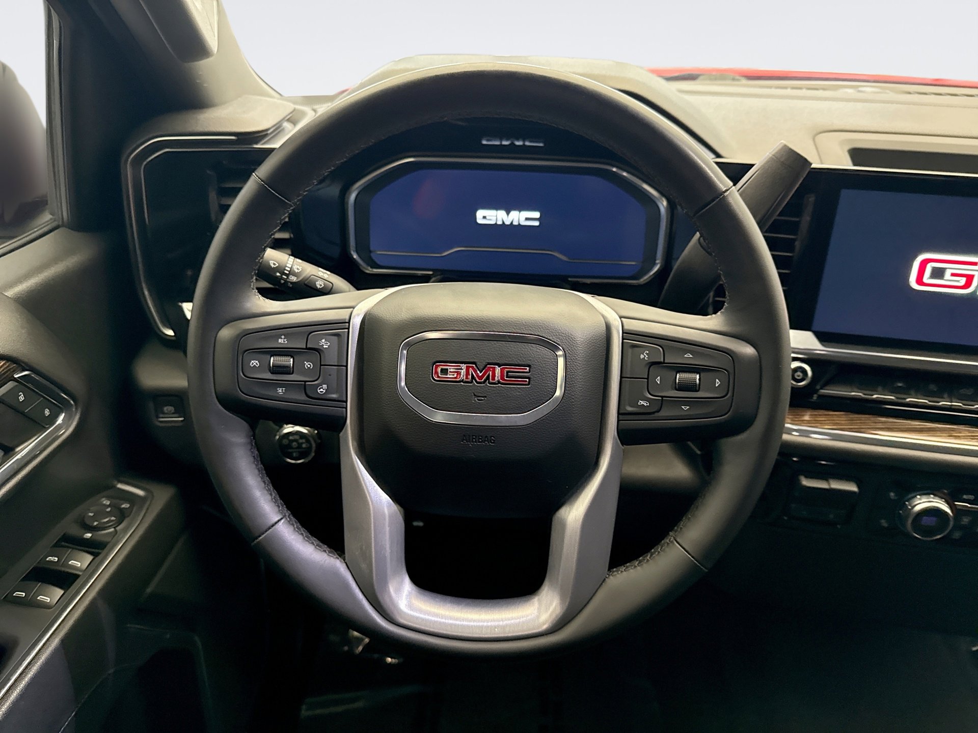 Used 2023 GMC Sierra 1500 Elevation image 12