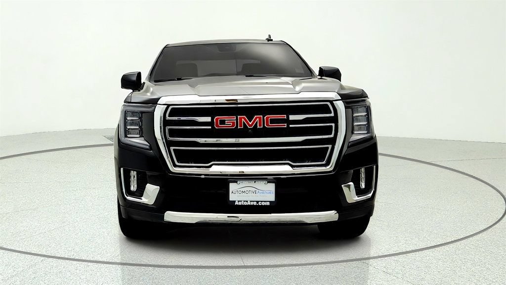 Used 2023 GMC Yukon XL SLT w/ SLT Premium Package AWD/4WD image 2