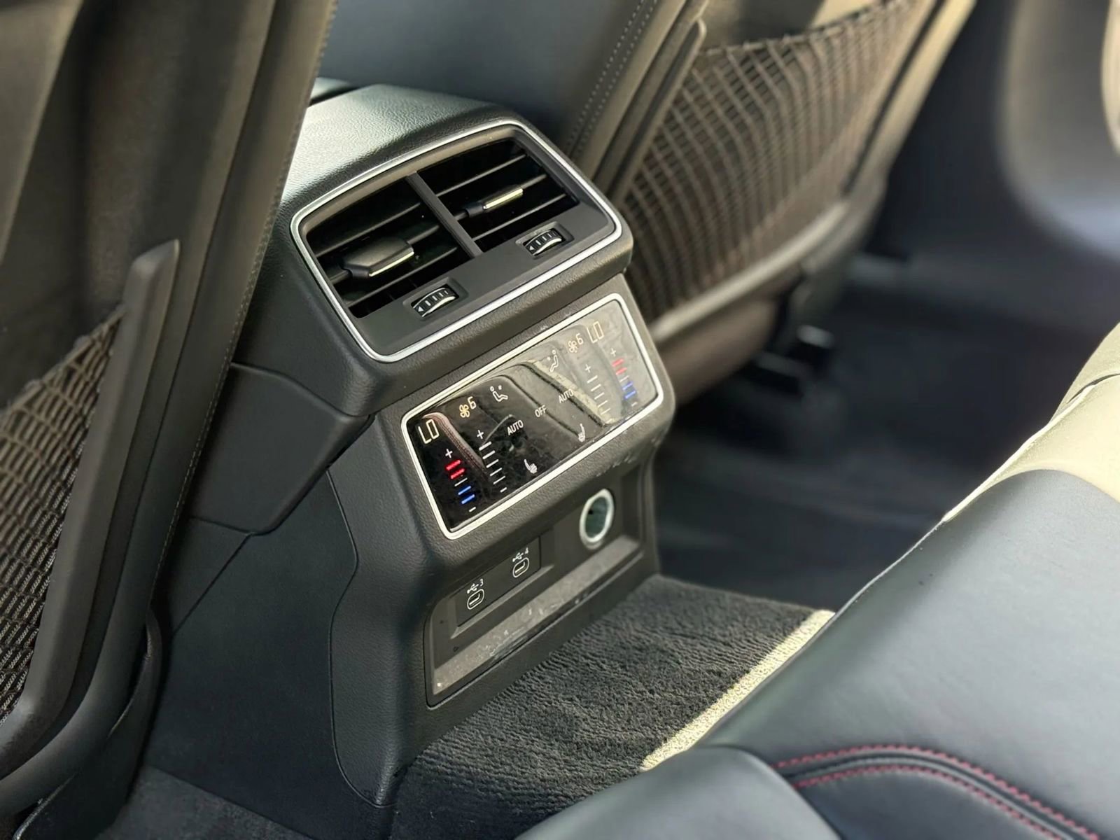 Used 2021 Audi RS 7 Sportback w/ Black Optic Package image 23