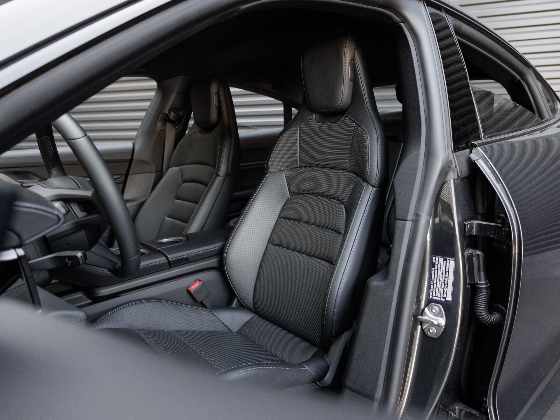 New 2025 Porsche Taycan 4S image 5