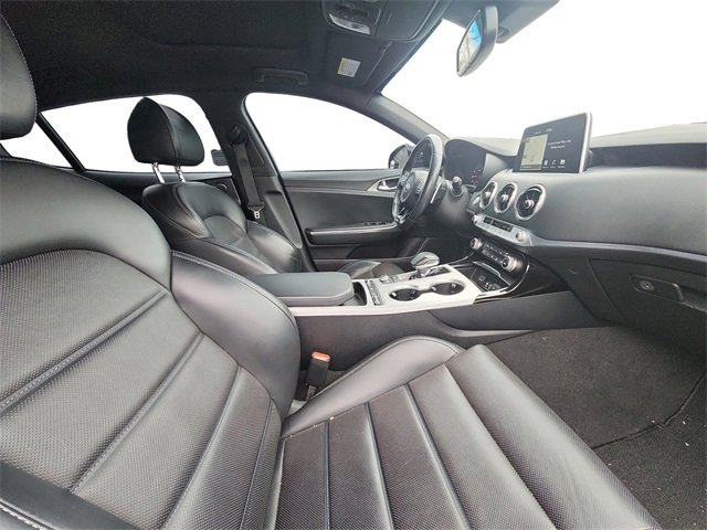 Used 2018 Kia Stinger GT2 image 17